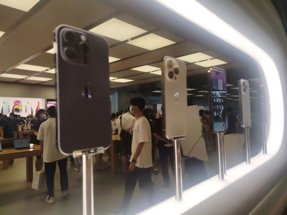 iPhone15已在试产！富士康8000元奖金扩大招工，求职者却还不想进厂