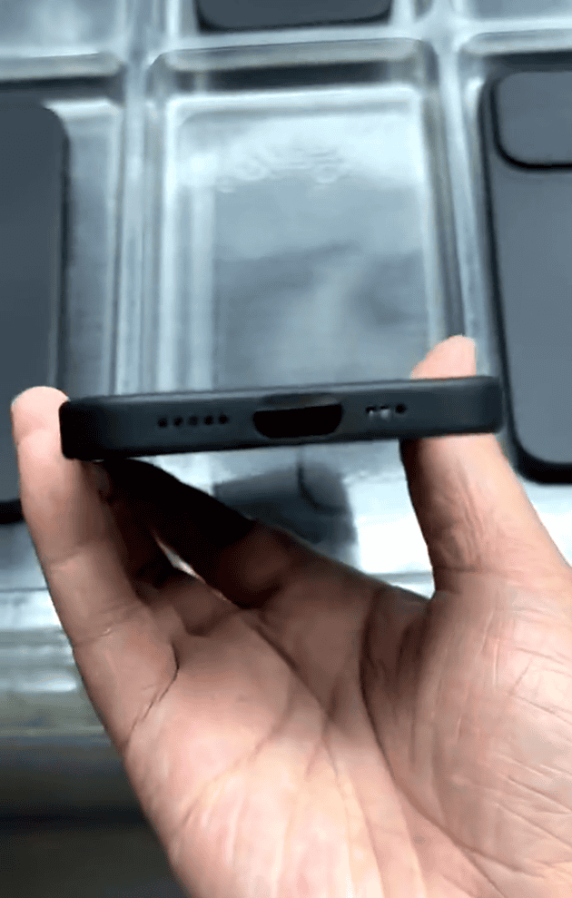 苹果 iPhone 15 Pro Max 手机保护壳曝光，静音键首次被取代