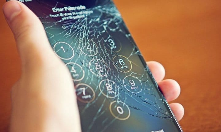 为 iPhone 购买第三方碎屏险可靠吗？维修中可能出现哪些问题？
